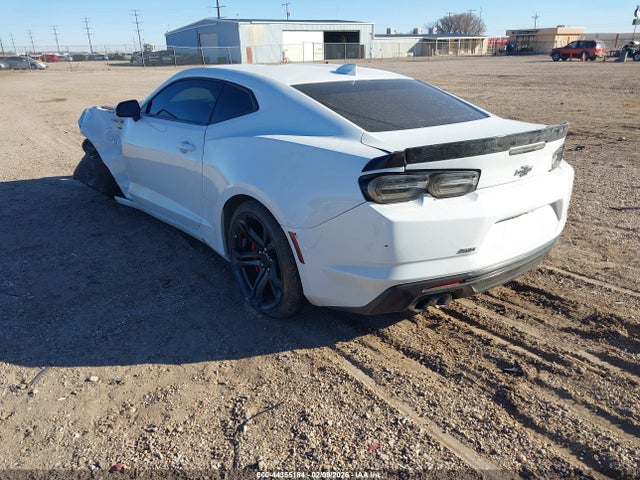 2019 CHEVROLET CAMARO 1G1FE1R7XK0149691 Photo 2