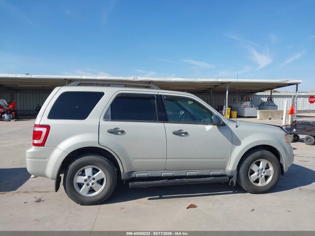 44355232 :رقم المزاد ، 1FMCU03G59KD14900 vin ، 2009 Ford Escape Xlt مزاد بيع
