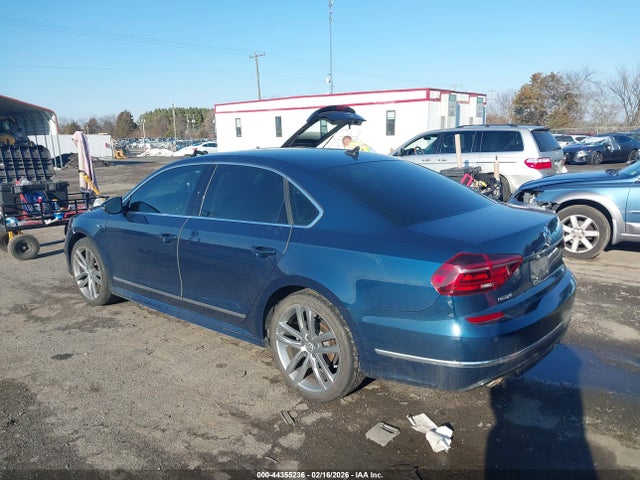 2019 VOLKSWAGEN PASSAT 1VWMA7A37KC012760 Photo 2