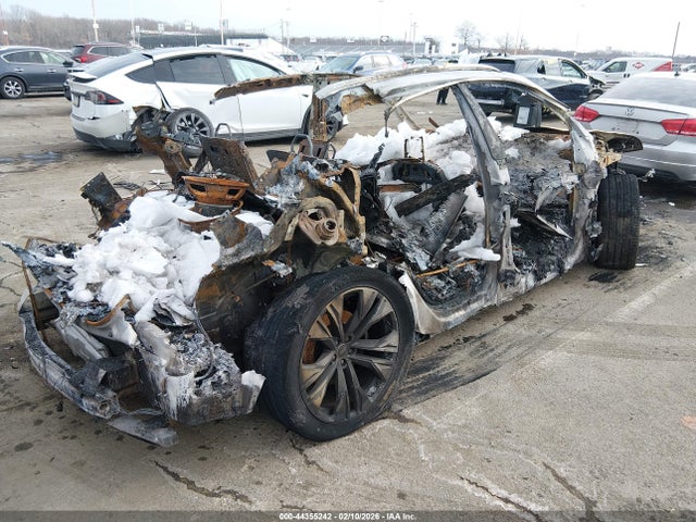 44355242 :رقم المزاد ، WA1EVBF14SD003217 vin ، 2025 Audi Q8 Premium Plus 55 Tfsi Quattro مزاد بيع