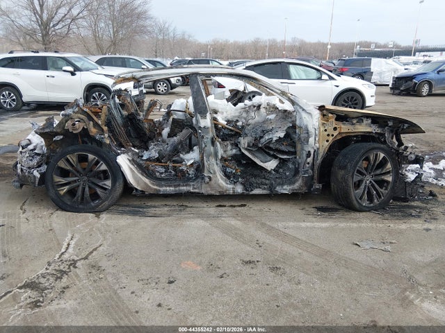44355242 :رقم المزاد ، WA1EVBF14SD003217 vin ، 2025 Audi Q8 Premium Plus 55 Tfsi Quattro مزاد بيع