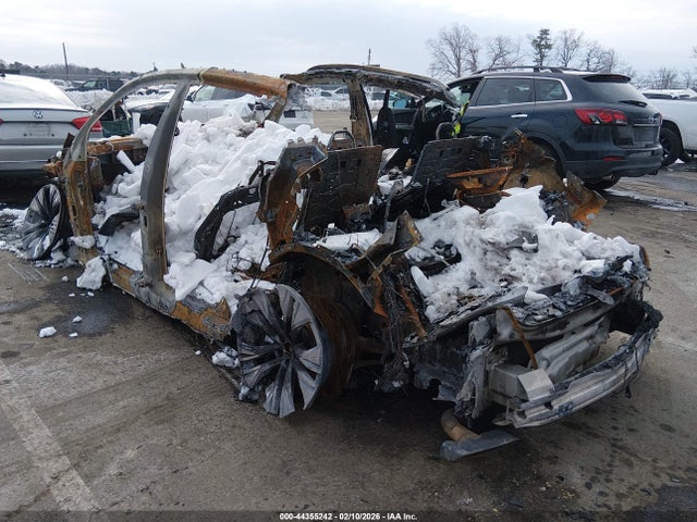 2025 AUDI Q8 WA1EVBF14SD003217 Photo 2