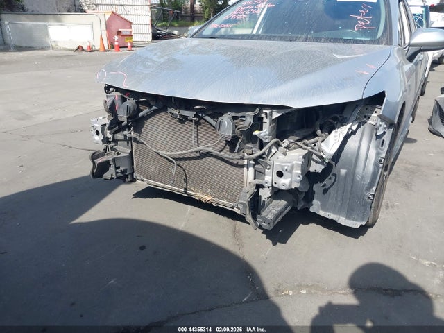 4T1B11HK9KU167143 Toyota CAMRY SE