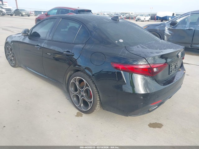 2019 ALFA ROMEO GIULIA ZARFAMBN5K7621855 Photo 2