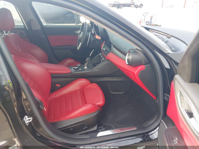 2019 ALFA ROMEO GIULIA ZARFAMBN5K7621855 Photo 4