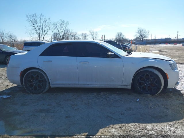 Продажа на аукционе авто 2019 Chrysler 300 Touring Awd, vin: 2C3CCARGXKH508389, номер лота: 44355331