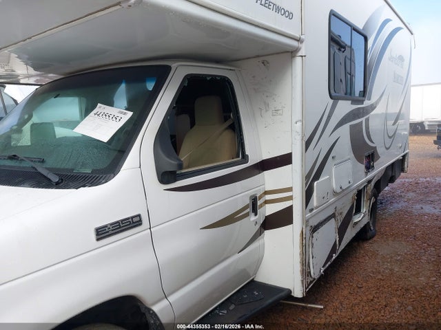 Ford E-350 Cutaway 2014 1FDWE3FL8EDA23021 Image 22