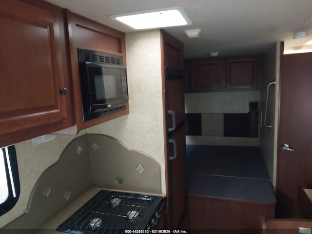 Ford E-350 Cutaway 2014 1FDWE3FL8EDA23021 Image 12