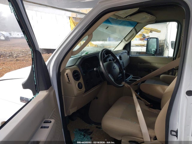 Ford E-350 Cutaway 2014 1FDWE3FL8EDA23021 Image 6