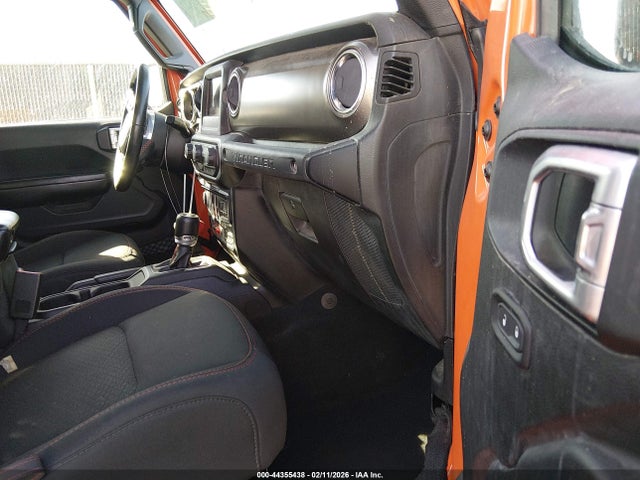 2019 JEEP WRANGLER 1C4HJXCN0KW566885 Photo 4