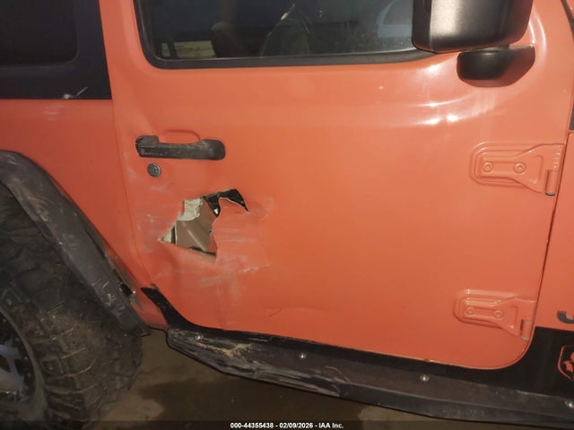 2019 JEEP WRANGLER 1C4HJXCN0KW566885 Photo 5