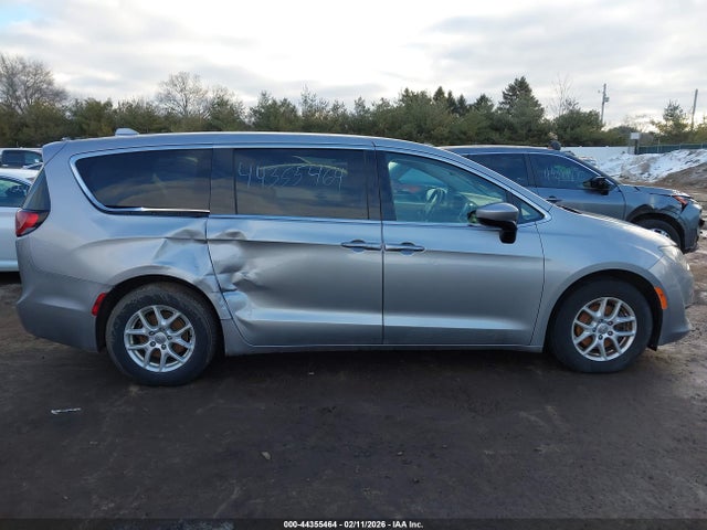 Продаж на аукціоні авто 2017 Chrysler Pacifica Touring Plus, vin: 2C4RC1BG3HR753571, номер лоту: 44355464