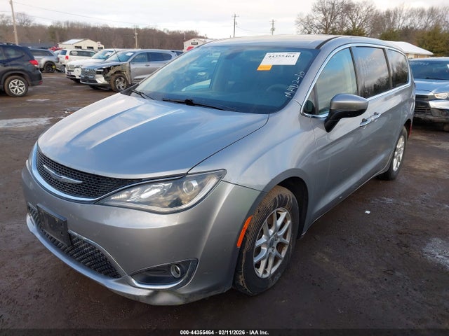 Продаж на аукціоні авто 2017 Chrysler Pacifica Touring Plus, vin: 2C4RC1BG3HR753571, номер лоту: 44355464