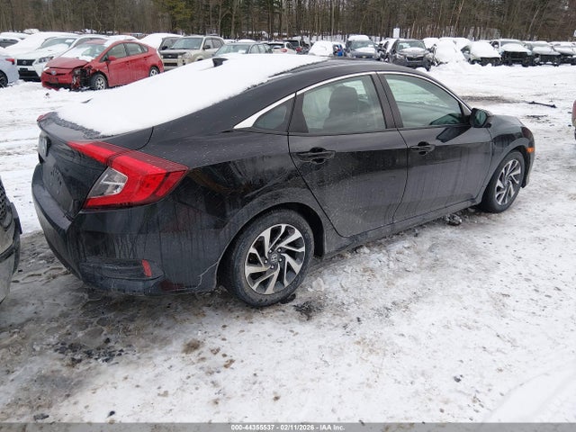 Aukcja sprzedaży 2018 Honda Civic Ex, vin: 2HGFC2F8XJH525754, numer aukcji: 44355537