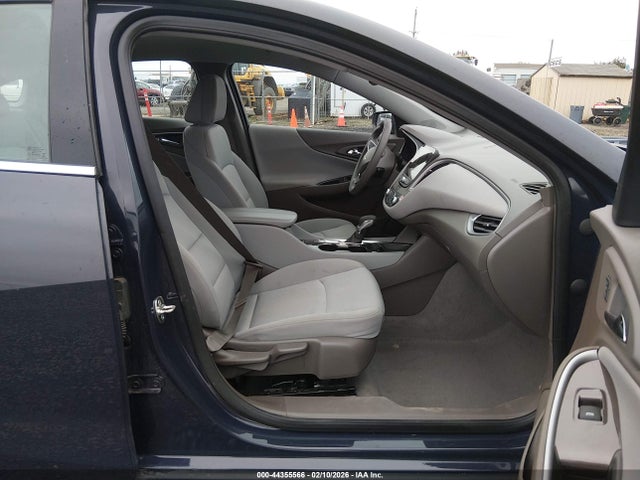 1G1ZD5ST6SF151515 Chevrolet Malibu Fwd 1lt