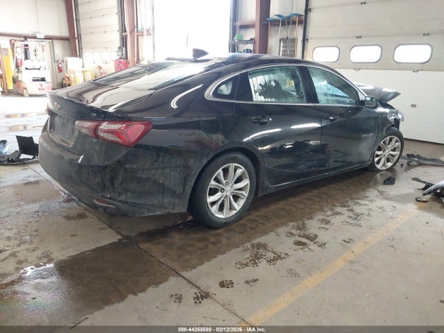 1G1ZD5ST0MF087068 Chevrolet Malibu Fwd Lt