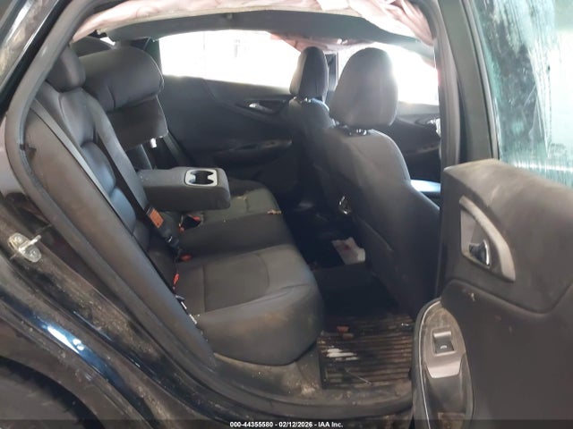 1G1ZD5ST0MF087068 Chevrolet Malibu Fwd Lt