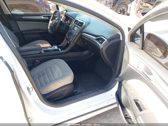 2017 FORD FUSION 3FA6P0G79HR397721 Photo 4