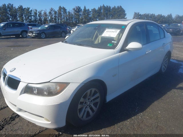 Продаж на аукціоні авто 2007 Bmw 328i, vin: WBAVA37577NL13711, номер лоту: 44355655