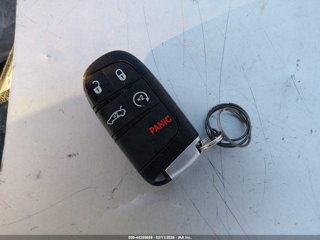 44355659 :رقم المزاد ، 2C3CCABG2KH573277 vin ، 2019 Chrysler 300 300s مزاد بيع