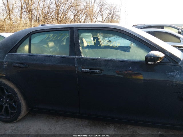 44355659 :رقم المزاد ، 2C3CCABG2KH573277 vin ، 2019 Chrysler 300 300s مزاد بيع
