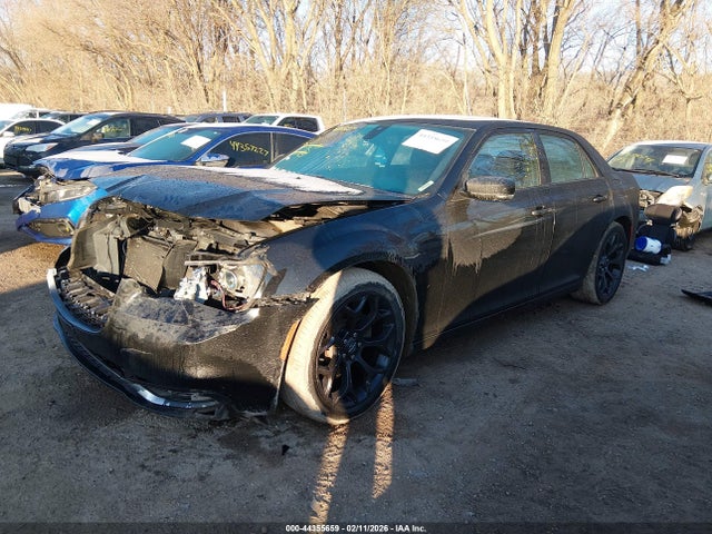 44355659 :رقم المزاد ، 2C3CCABG2KH573277 vin ، 2019 Chrysler 300 300s مزاد بيع