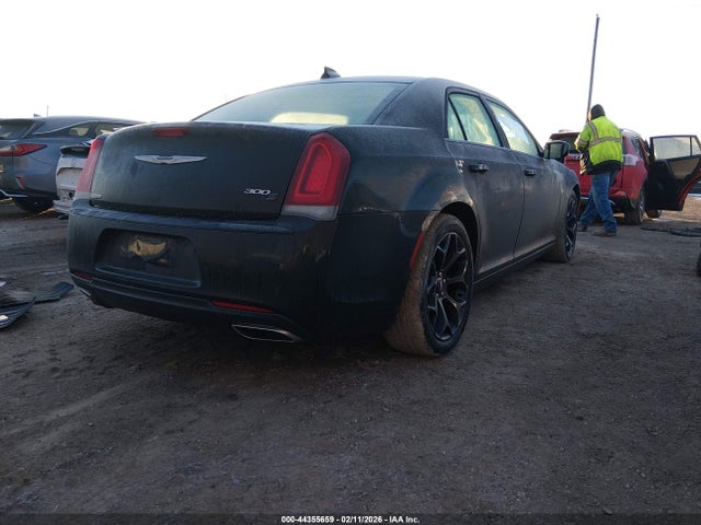 44355659 :رقم المزاد ، 2C3CCABG2KH573277 vin ، 2019 Chrysler 300 300s مزاد بيع