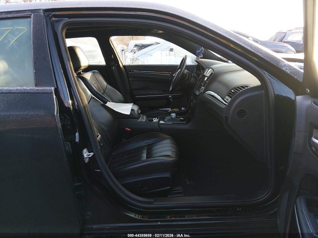 44355659 :رقم المزاد ، 2C3CCABG2KH573277 vin ، 2019 Chrysler 300 300s مزاد بيع