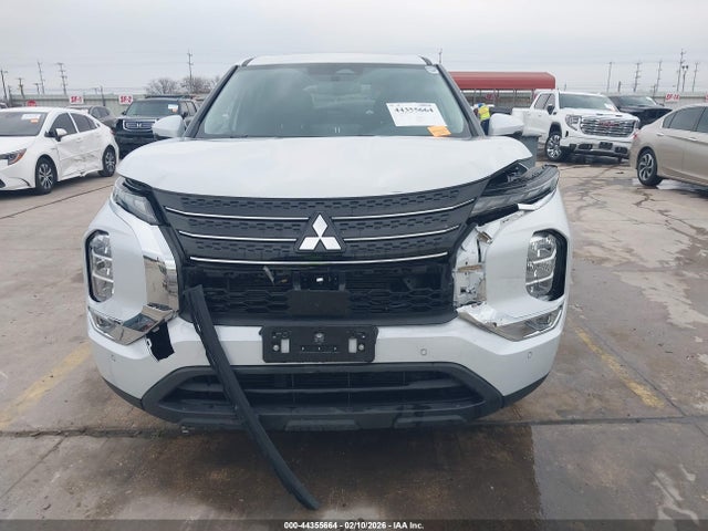 JA4J3UA86PZ056032 Mitsubishi Outlander Se 2.5 2wd