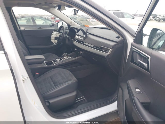 2023 MITSUBISHI OUTLANDER JA4J3UA86PZ056032 Photo 4