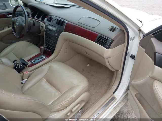 44355694 :رقم المزاد ، JTHBF30G620078581 vin ، 2002 Lexus Es 300 مزاد بيع