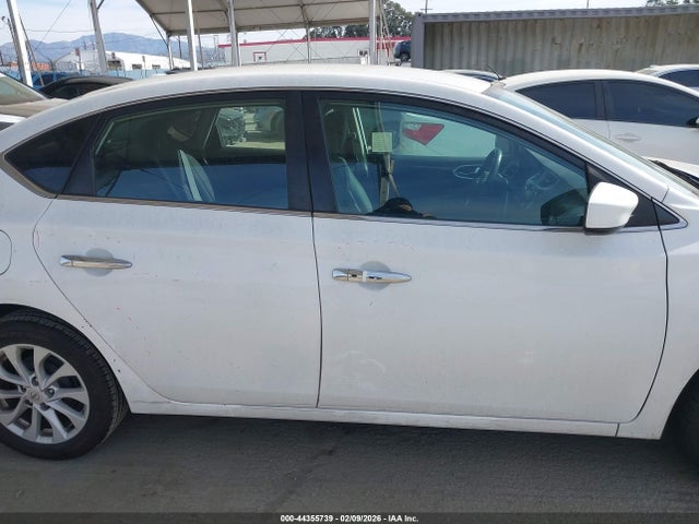 3N1AB7AP3JL655327 Nissan SENTRA SV