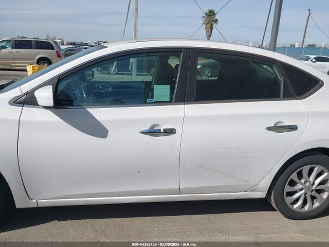 3N1AB7AP3JL655327 Nissan SENTRA SV