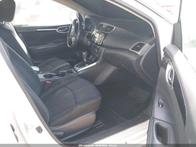 3N1AB7AP3JL655327 Nissan SENTRA SV