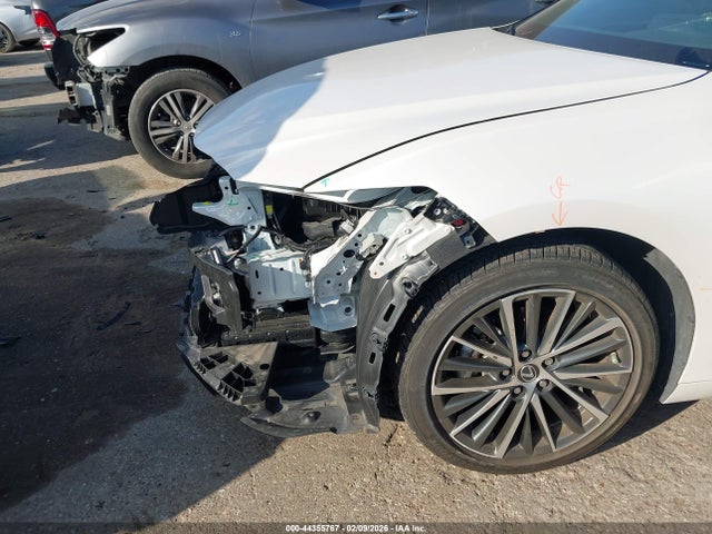 44355767 :رقم المزاد ، 58ADZ1B13RU174383 vin ، 2024 Lexus Es 350 مزاد بيع