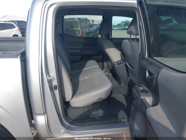 3TMCZ5AN0KM266838 Toyota Tacoma Sr V6
