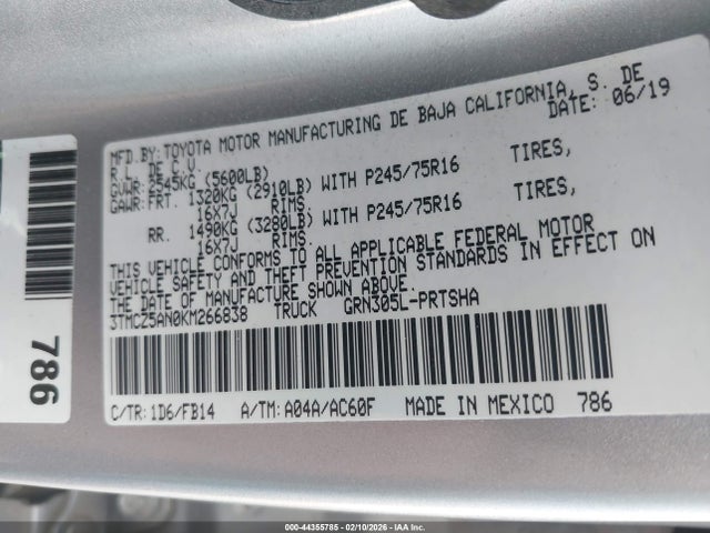 3TMCZ5AN0KM266838 Toyota Tacoma Sr V6