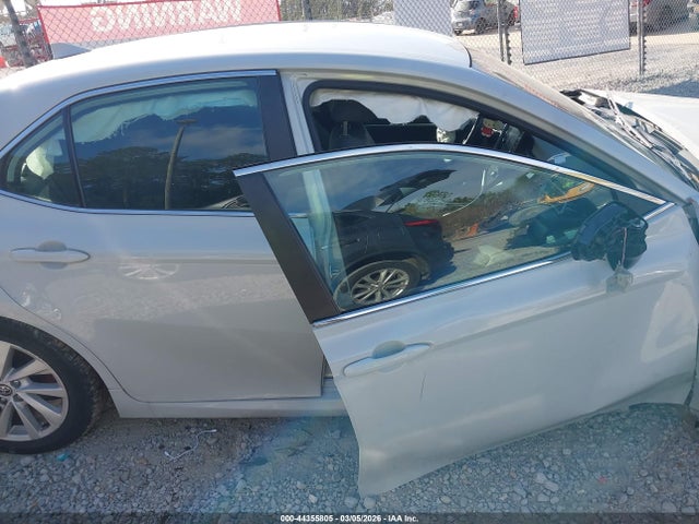 4T1R11AK3NU038134 Toyota CAMRY LE