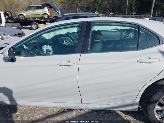 4T1R11AK3NU038134 Toyota CAMRY LE