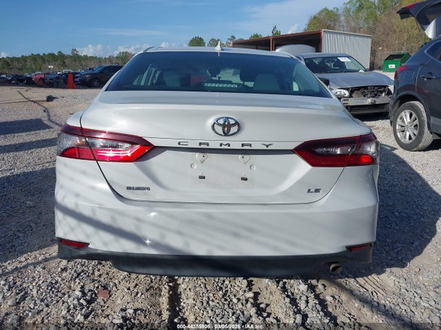 4T1R11AK3NU038134 Toyota CAMRY LE