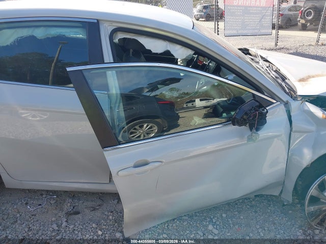 4T1R11AK3NU038134 Toyota CAMRY LE