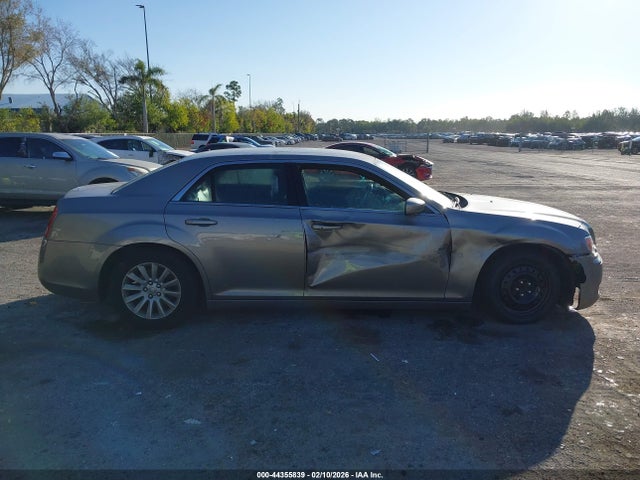 Aukcja sprzedaży 2014 Chrysler 300, vin: 2C3CCAAG6EH326981, numer aukcji: 44355839