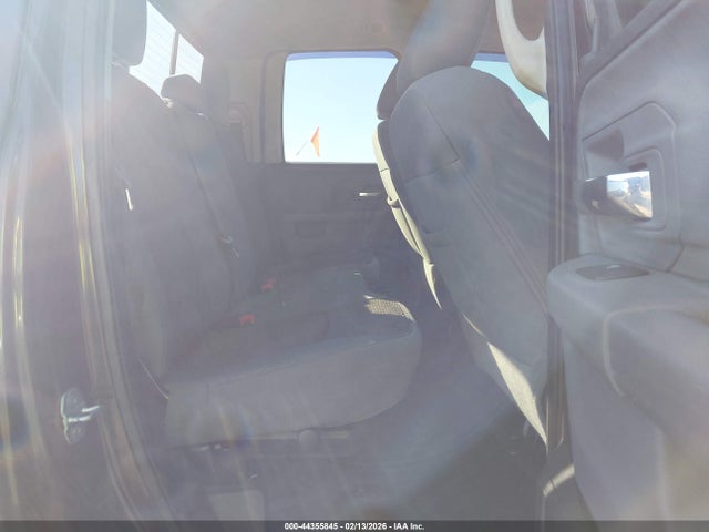44355845 :رقم المزاد ، 1C6RR7GT5DS577596 vin ، 2013 Ram 1500 Big Horn مزاد بيع