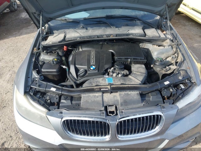 2011 Bmw 335i მანქანა იყიდება აუქციონზე, vin: WBAPM5C56BE575651, აუქციონის ნომერი: 44355892