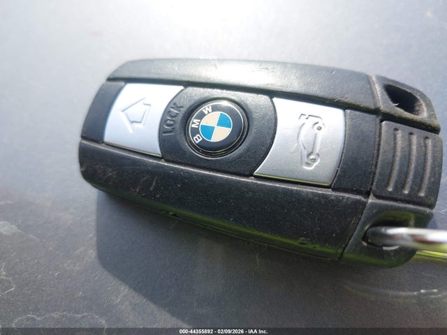 2011 Bmw 335i მანქანა იყიდება აუქციონზე, vin: WBAPM5C56BE575651, აუქციონის ნომერი: 44355892