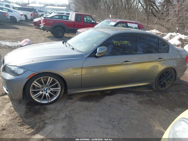 2011 Bmw 335i მანქანა იყიდება აუქციონზე, vin: WBAPM5C56BE575651, აუქციონის ნომერი: 44355892