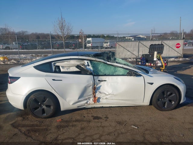 Продажа на аукционе авто 2022 Tesla Model 3 Long Range Dual Motor All-wheel Drive, vin: 5YJ3E1EB8NF317564, номер лота: 44355925