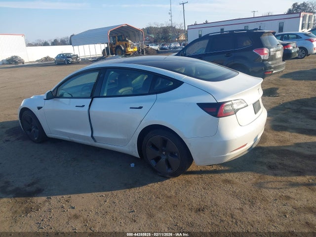 2022 TESLA MODEL 3 5YJ3E1EB8NF317564 Photo 2