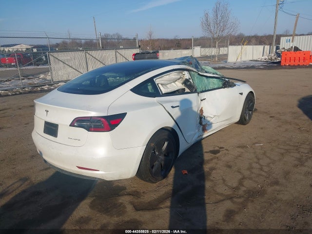 2022 TESLA MODEL 3 5YJ3E1EB8NF317564 Photo 3