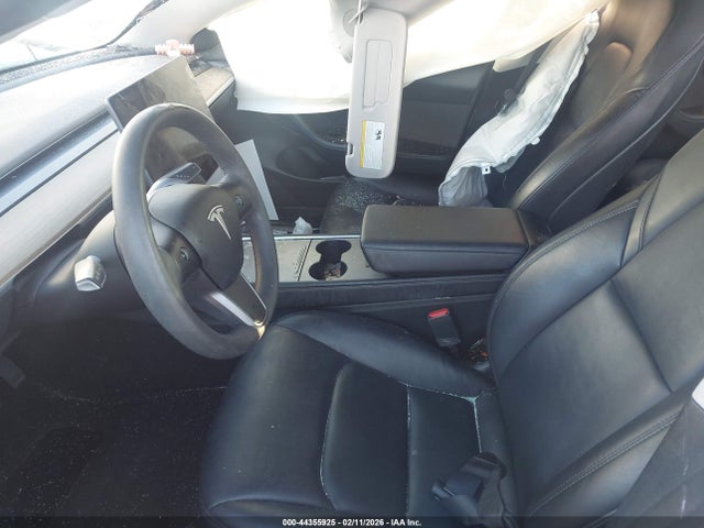 2022 TESLA MODEL 3 5YJ3E1EB8NF317564 Photo 4